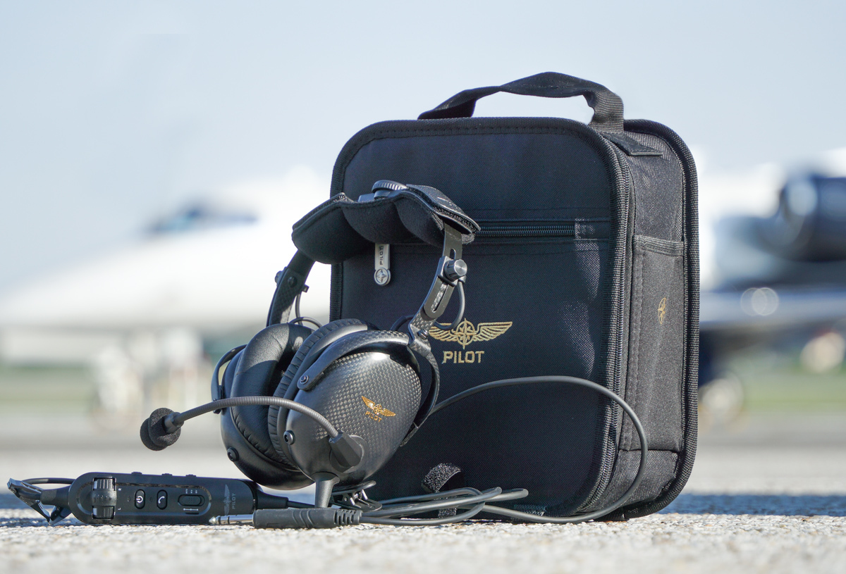 Design 4 Pilots Aviation Headset PM6